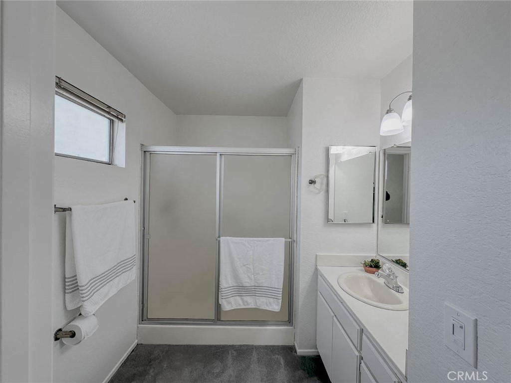 1706 S Mountain Avenue E