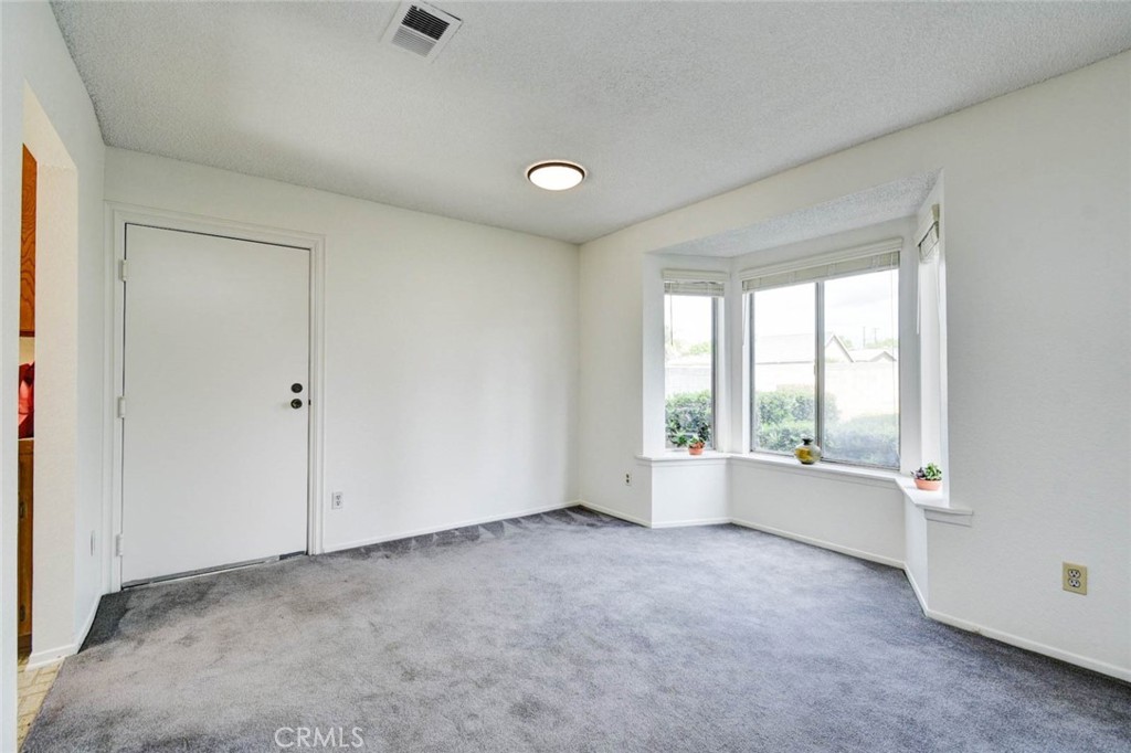 1706 S Mountain Avenue E