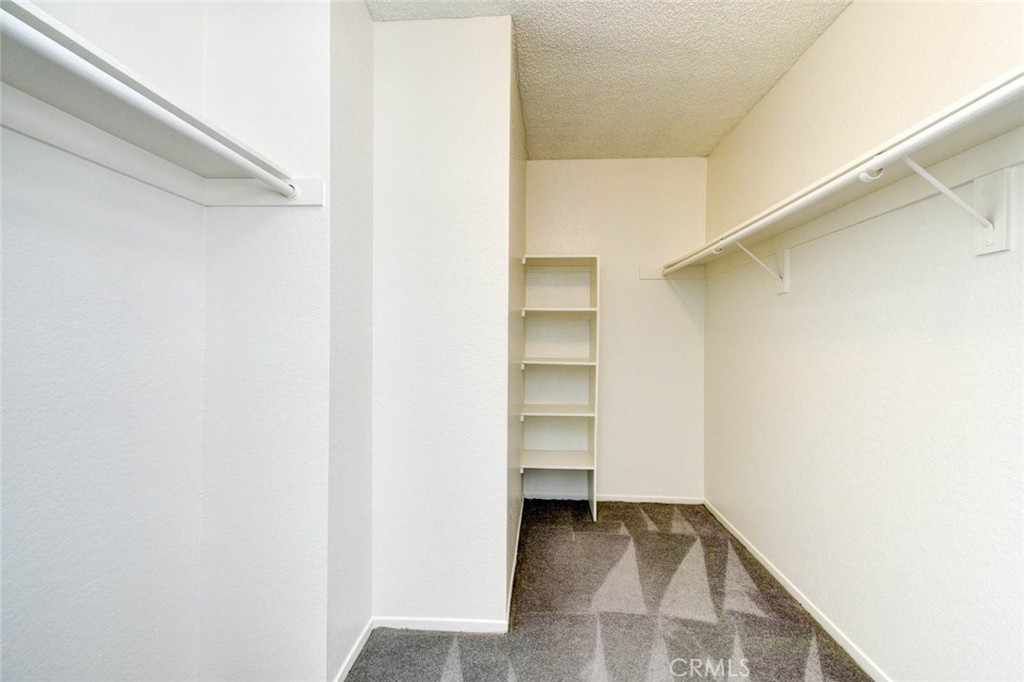 1706 S Mountain Avenue E