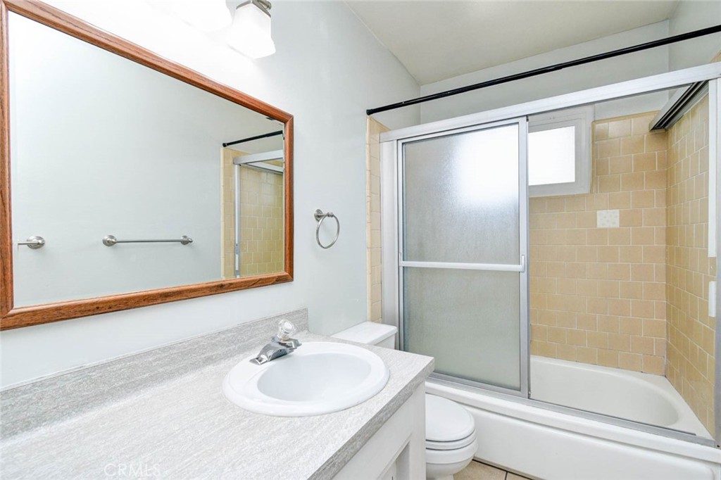 13030 Larrera Street