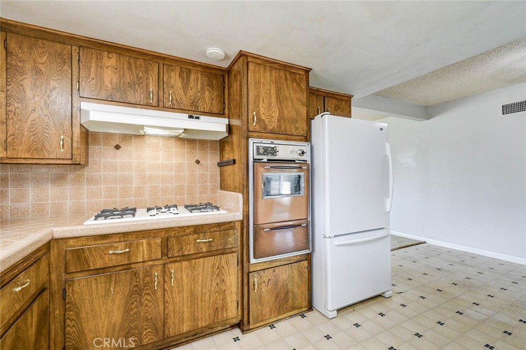 13030 Larrera Street