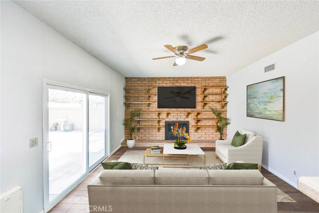 13030 Larrera Street