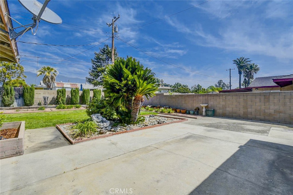 13030 Larrera Street