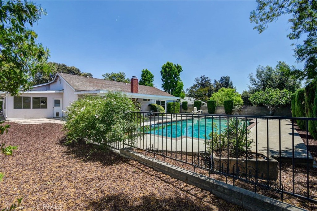 1919 Austin Court