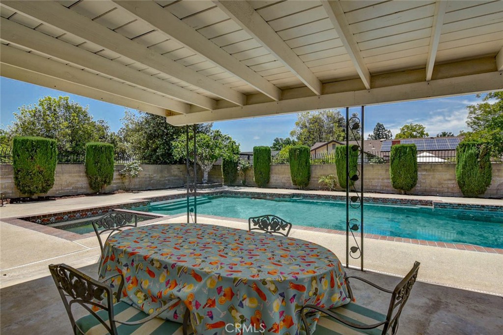 1919 Austin Court