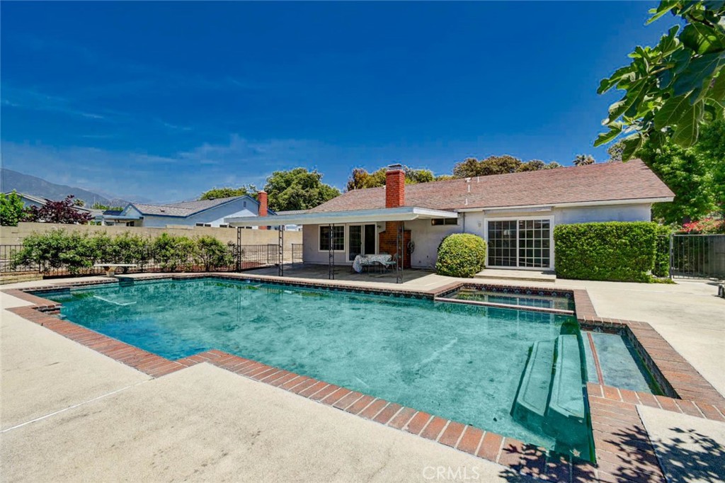 1919 Austin Court