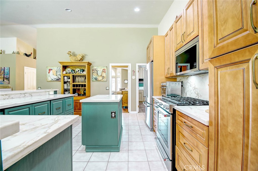 13634 Oak Mesa Drive