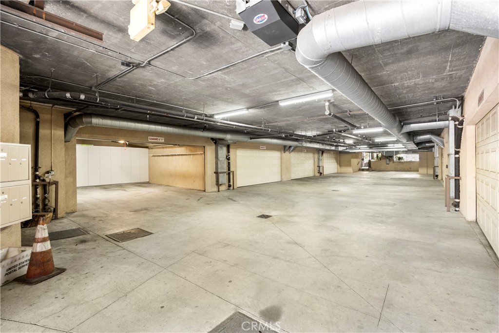 1740 S Westgate