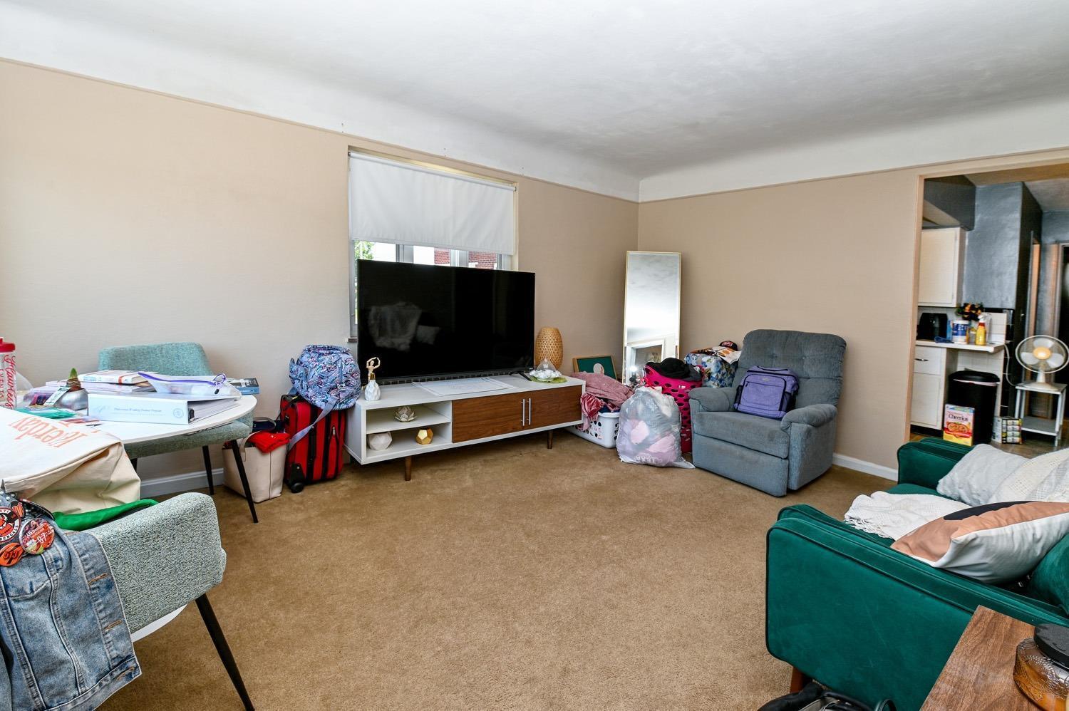 2559 Marsh Avenue