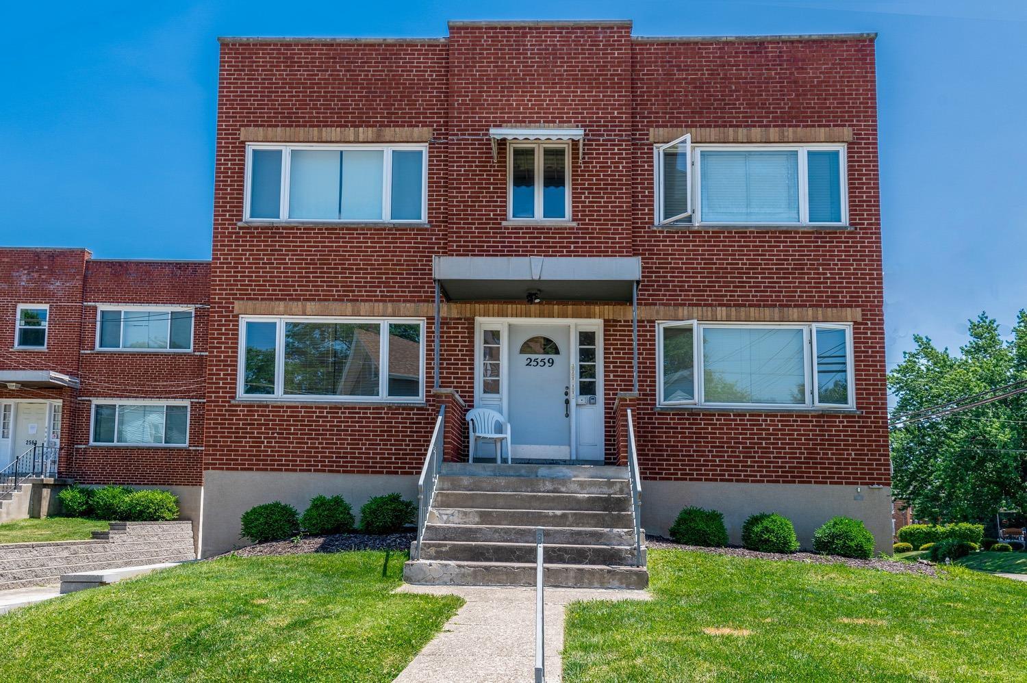 2559 Marsh Avenue