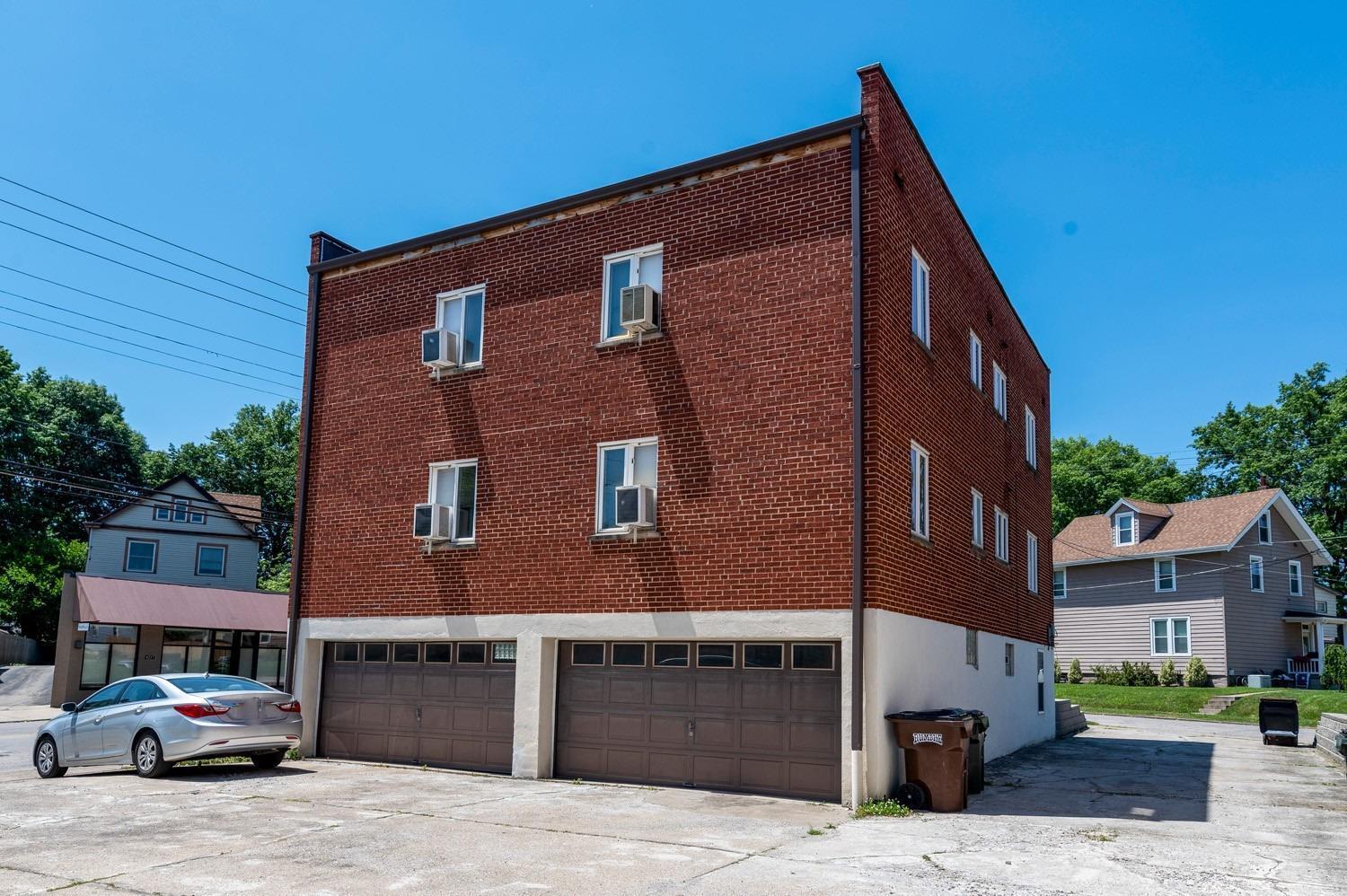 2559 Marsh Avenue