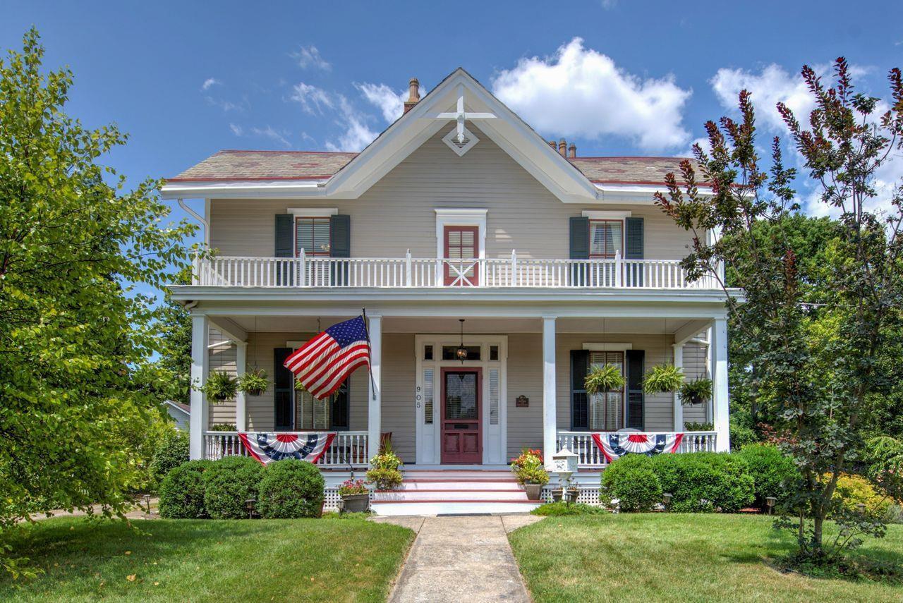 905 Greenville Avenue