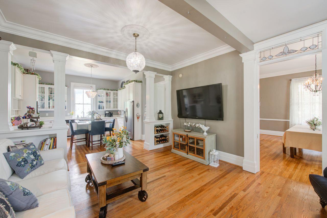 905 Greenville Avenue