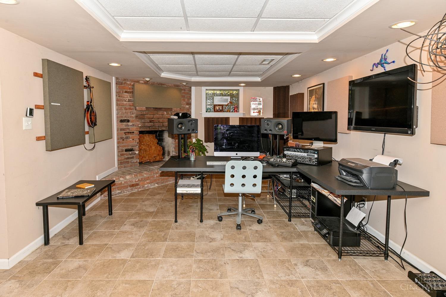 6322 Dawes Lane