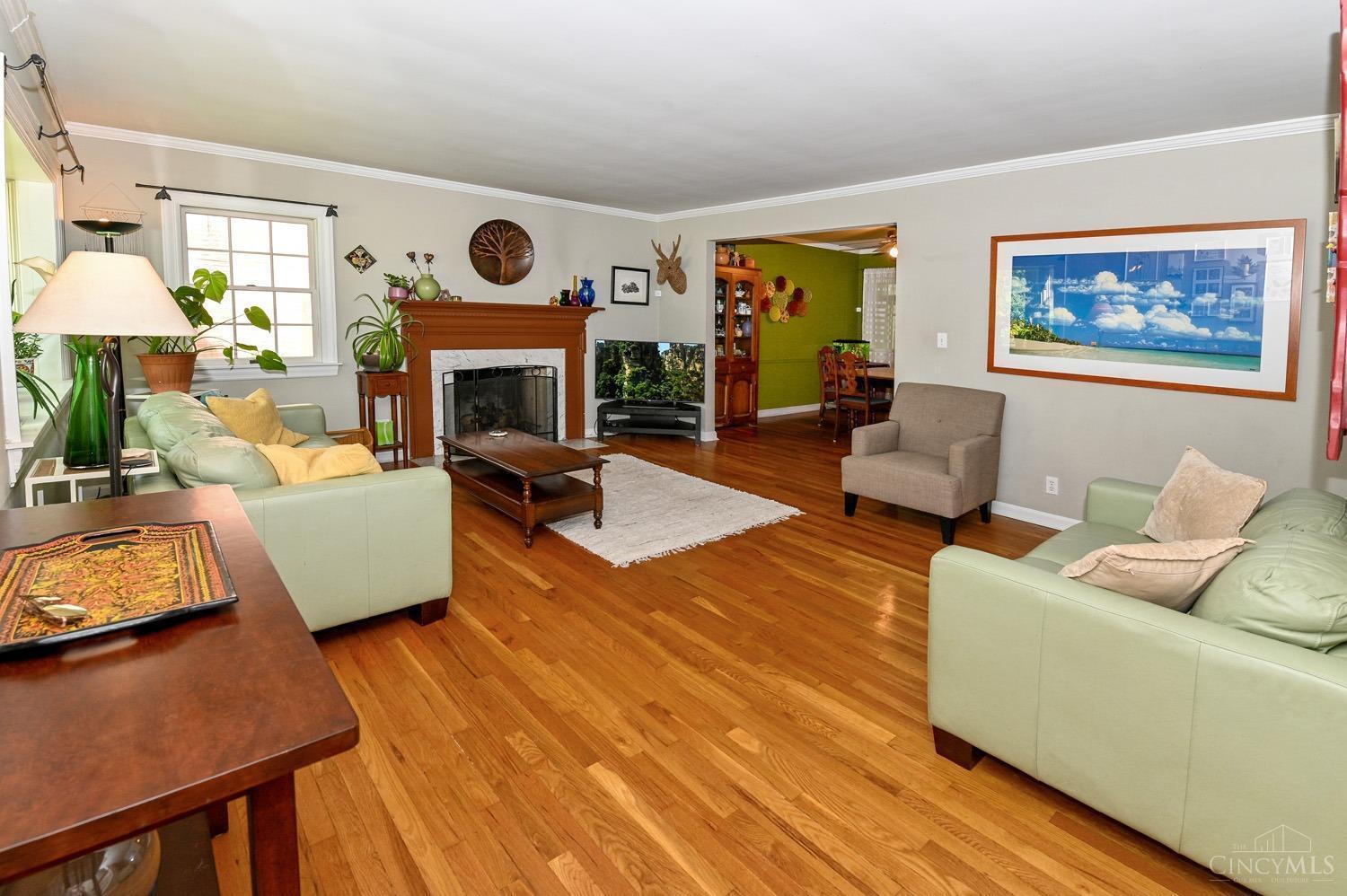 6322 Dawes Lane