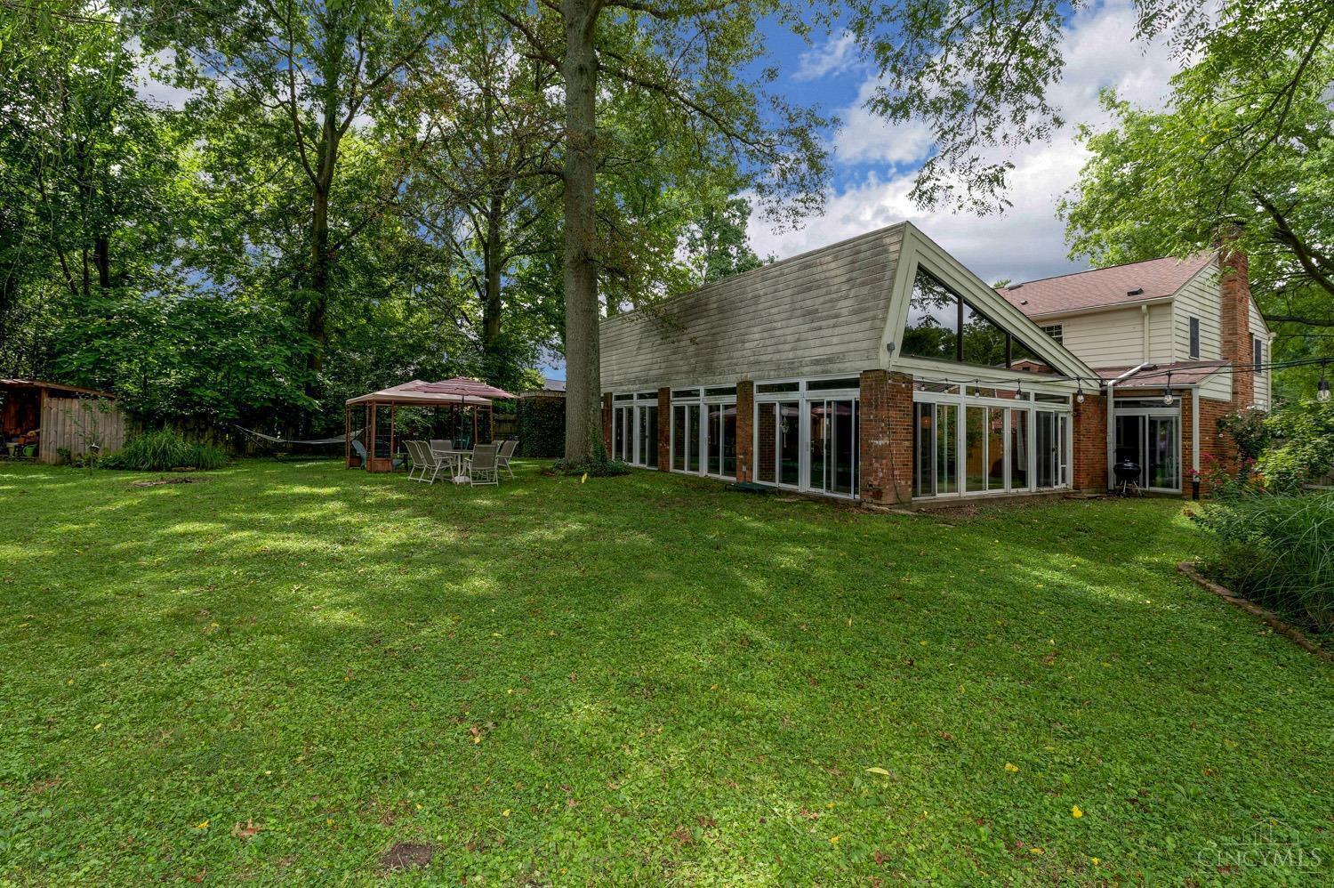 6322 Dawes Lane
