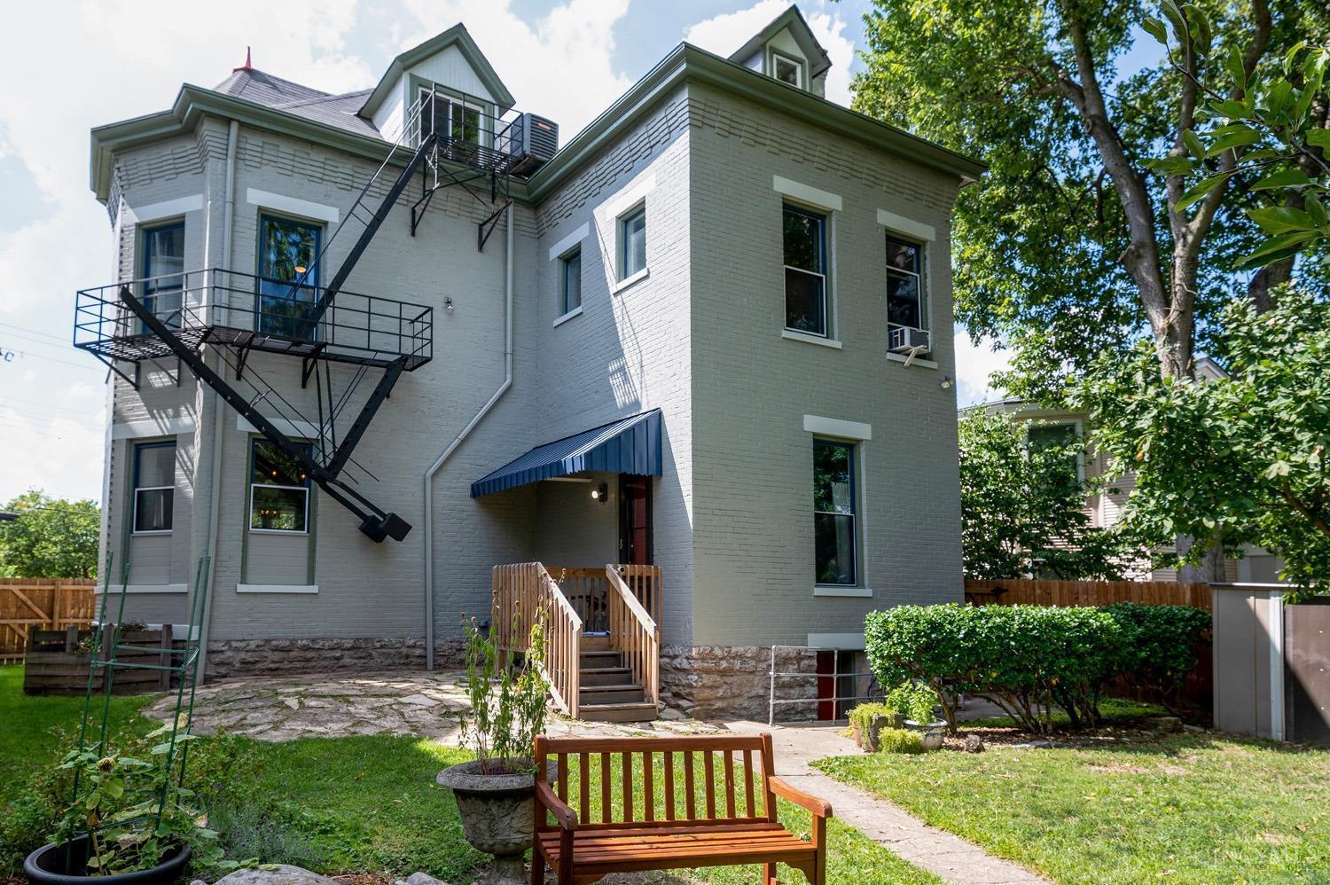 2522 May Street