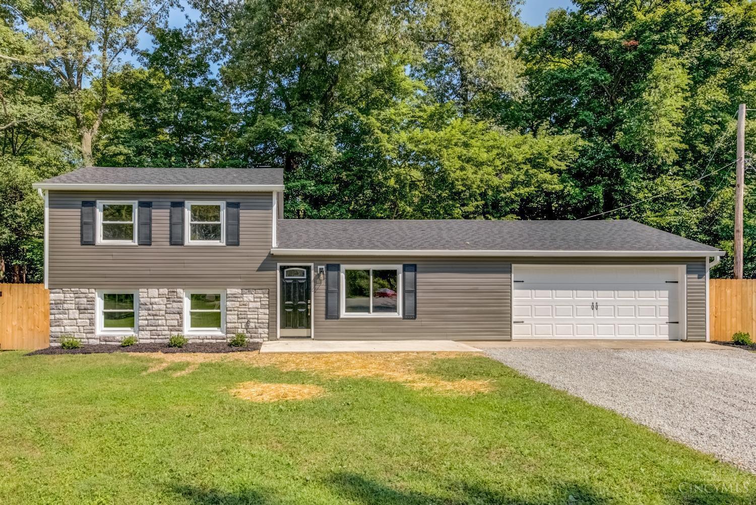 640 Lytle Place