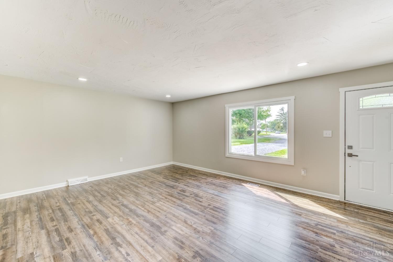 640 Lytle Place