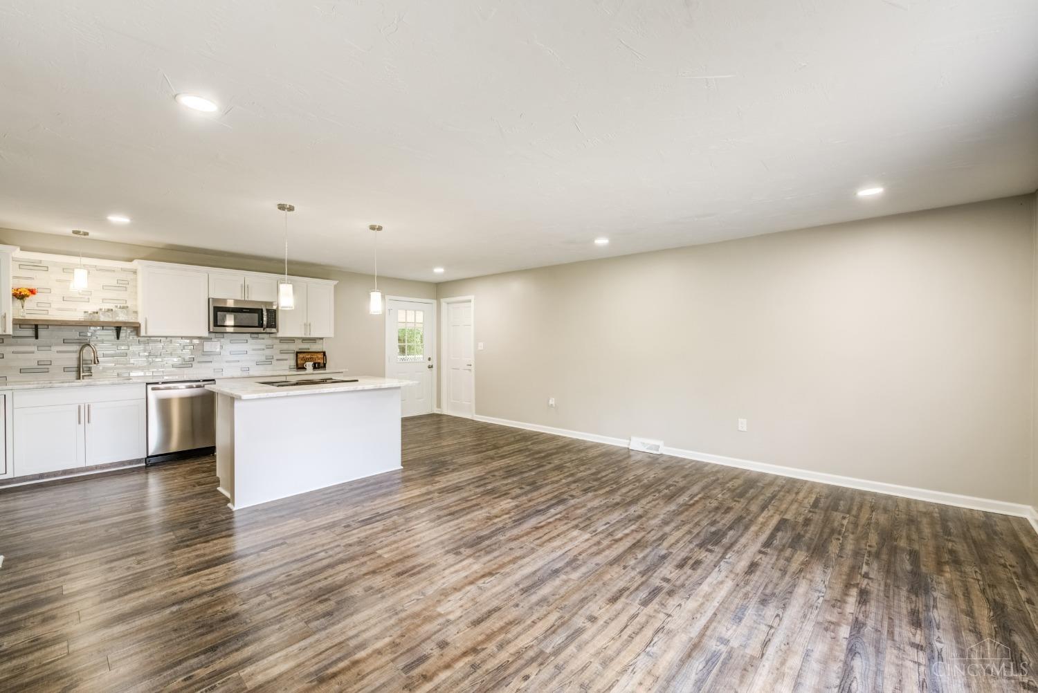 640 Lytle Place