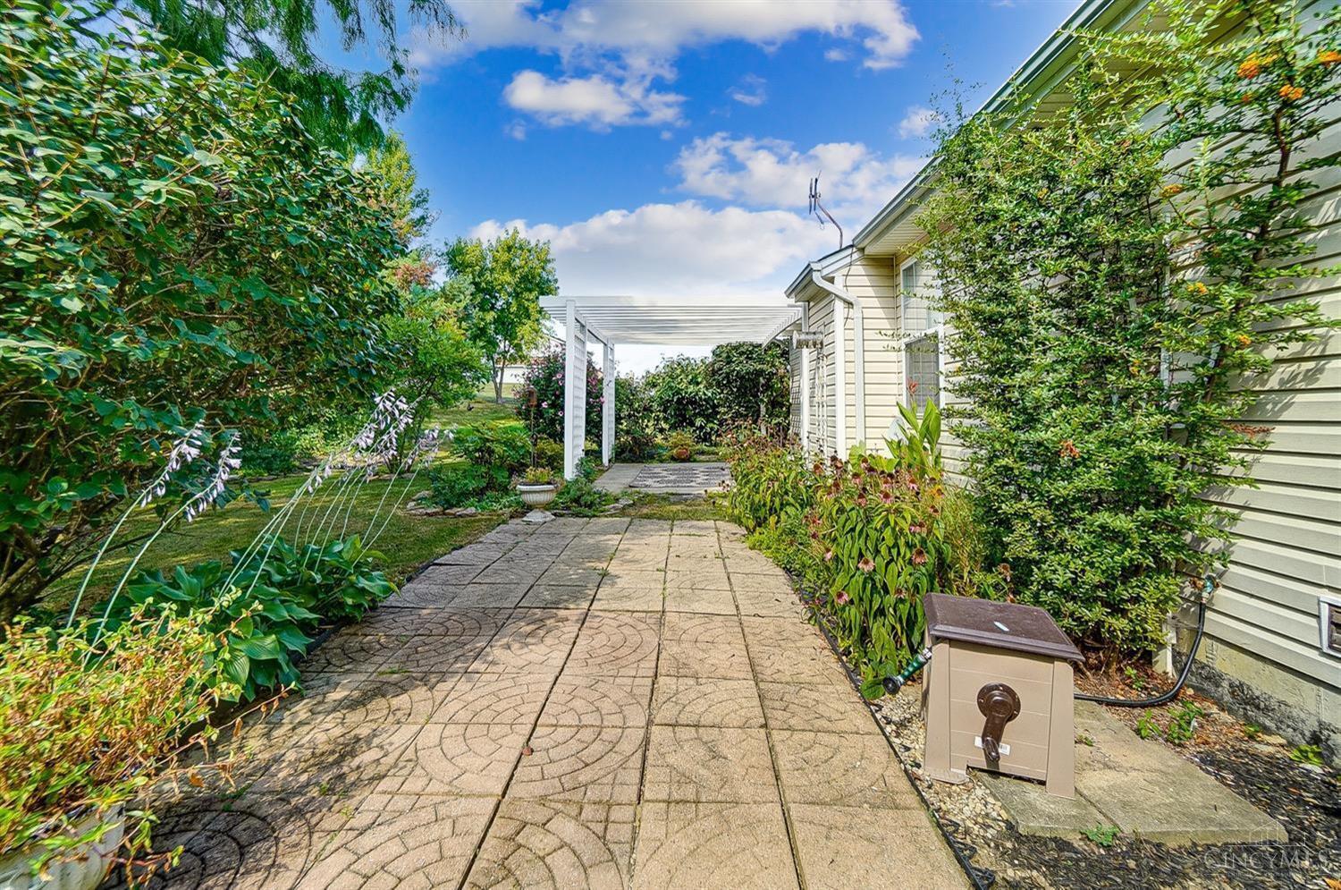 3065 Foxhound Drive