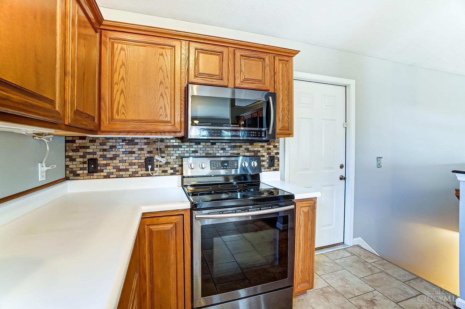 3065 Foxhound Drive