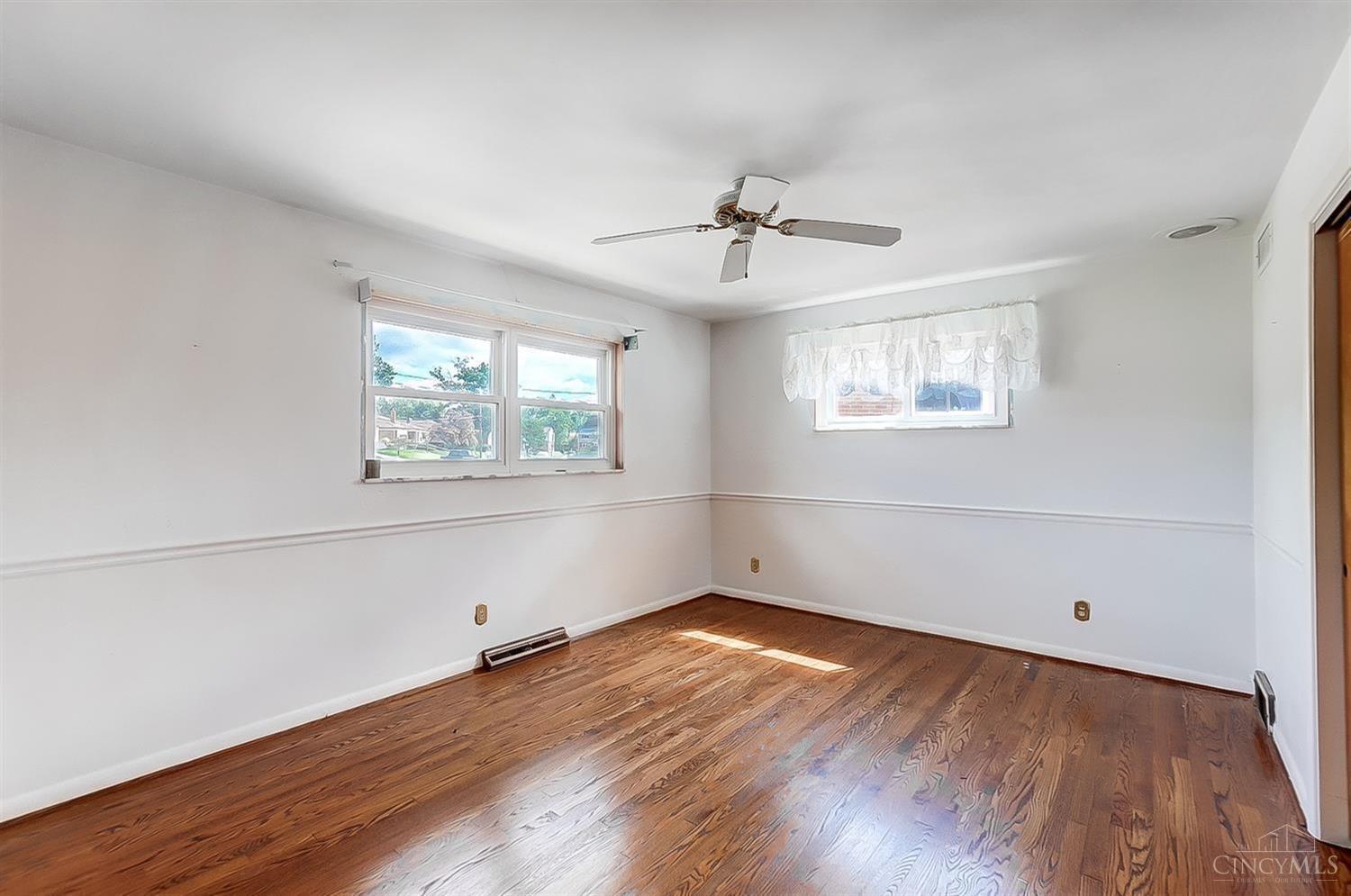 6043 Musketeer Drive