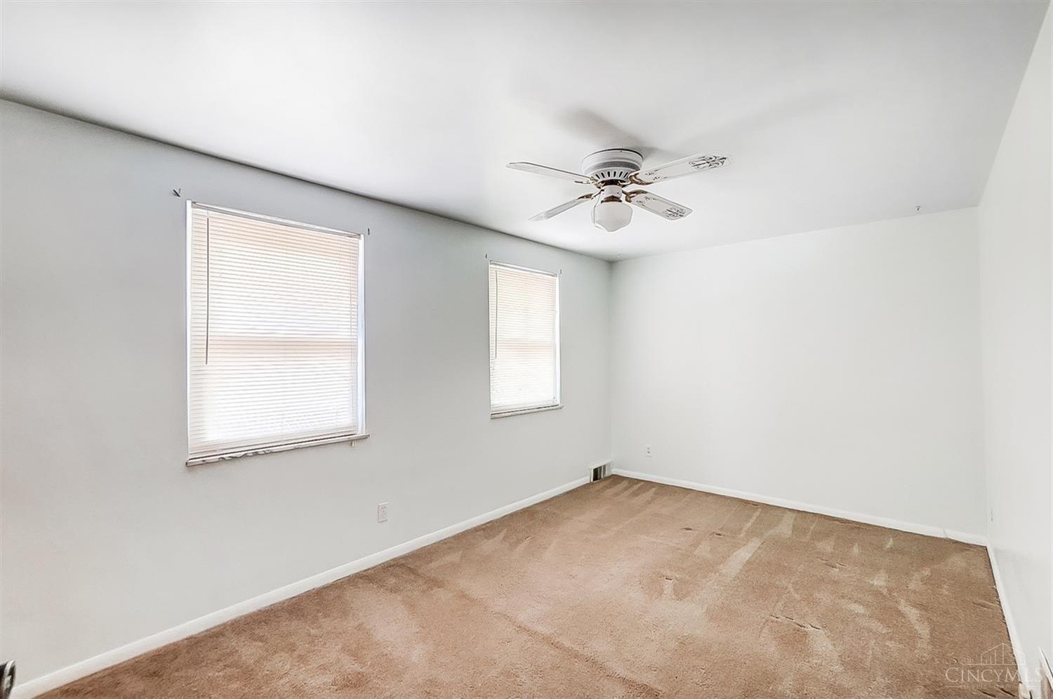 6043 Musketeer Drive