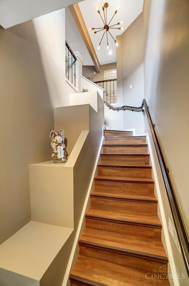 921 Heritage Green Drive