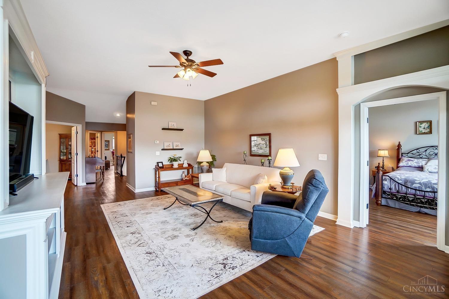 921 Heritage Green Drive