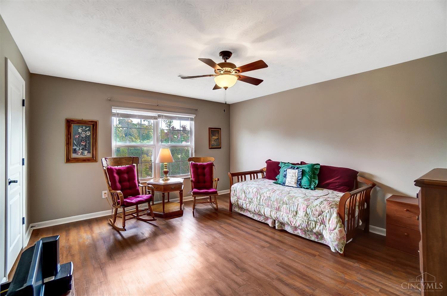 921 Heritage Green Drive