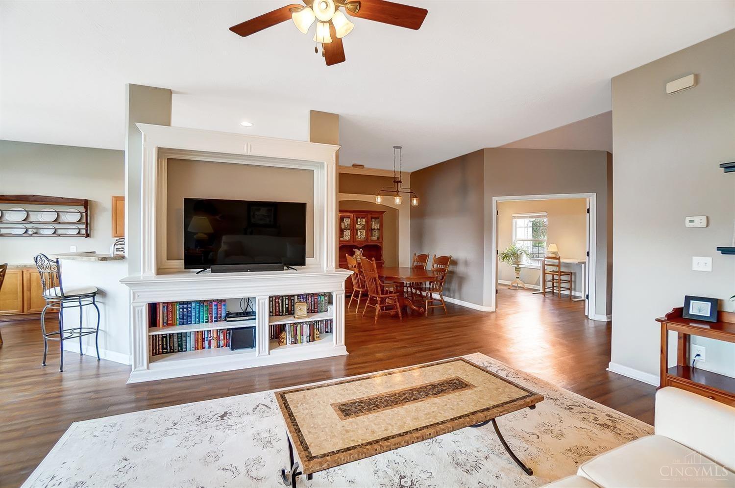 921 Heritage Green Drive