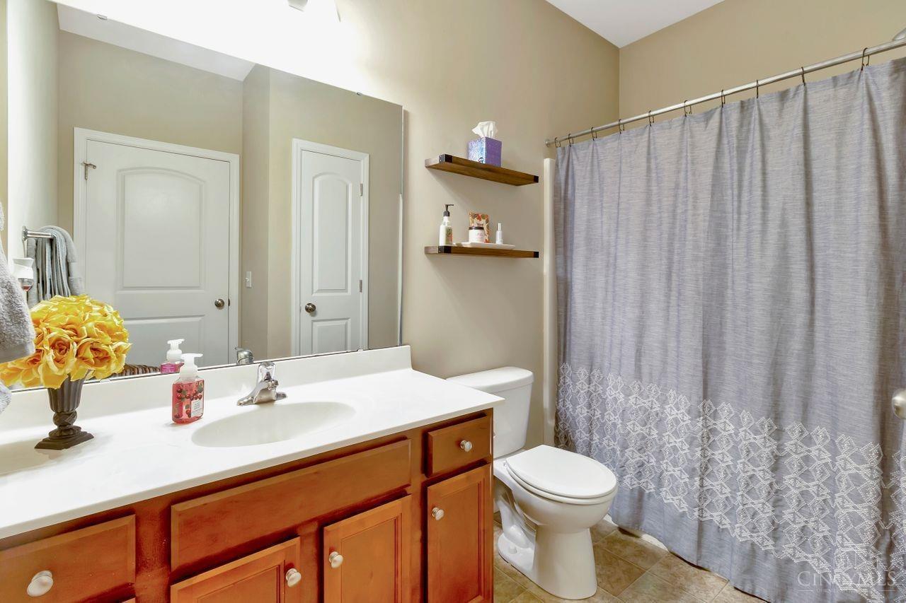 7286 Villa Lane