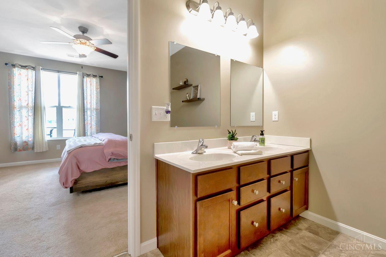 7286 Villa Lane