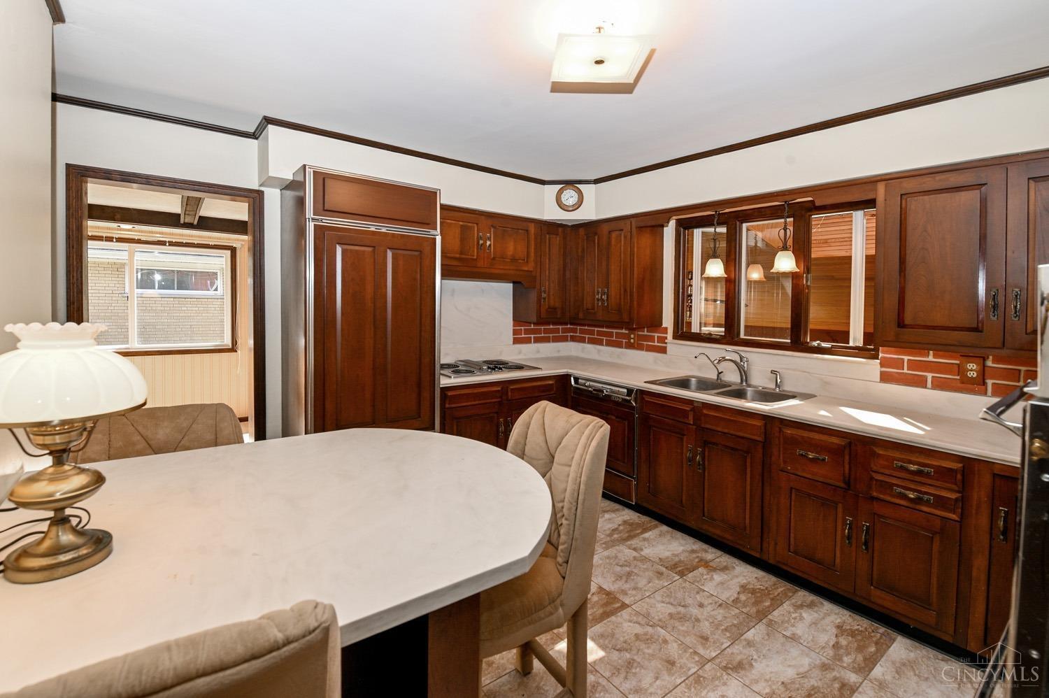 615 Marview Terrace