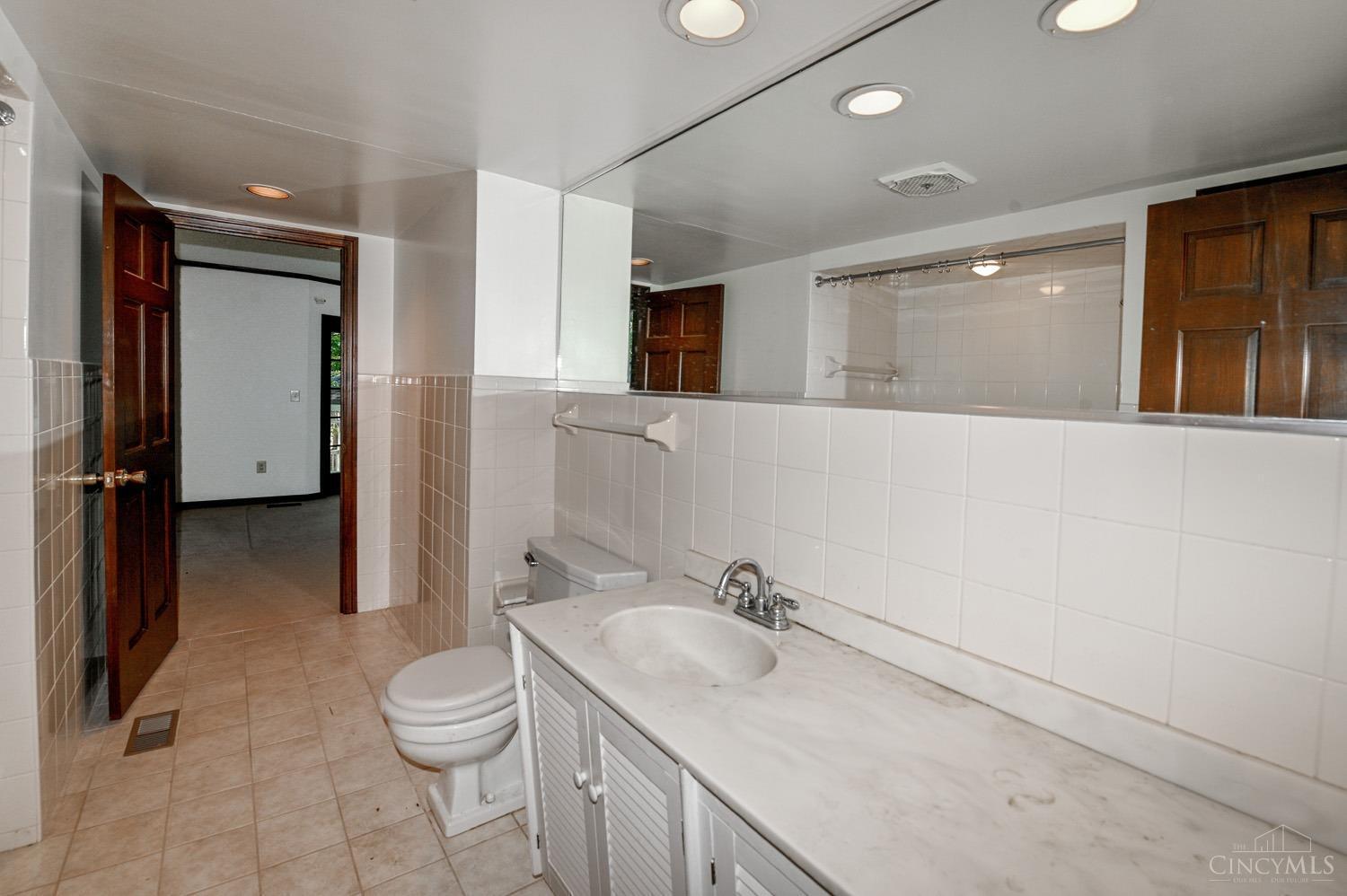 615 Marview Terrace
