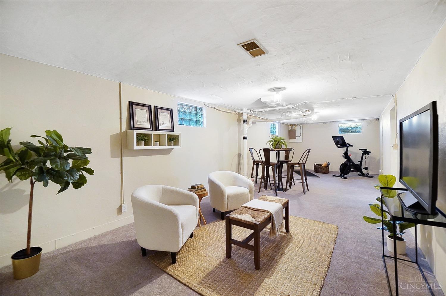 7225 Silver Crest Drive