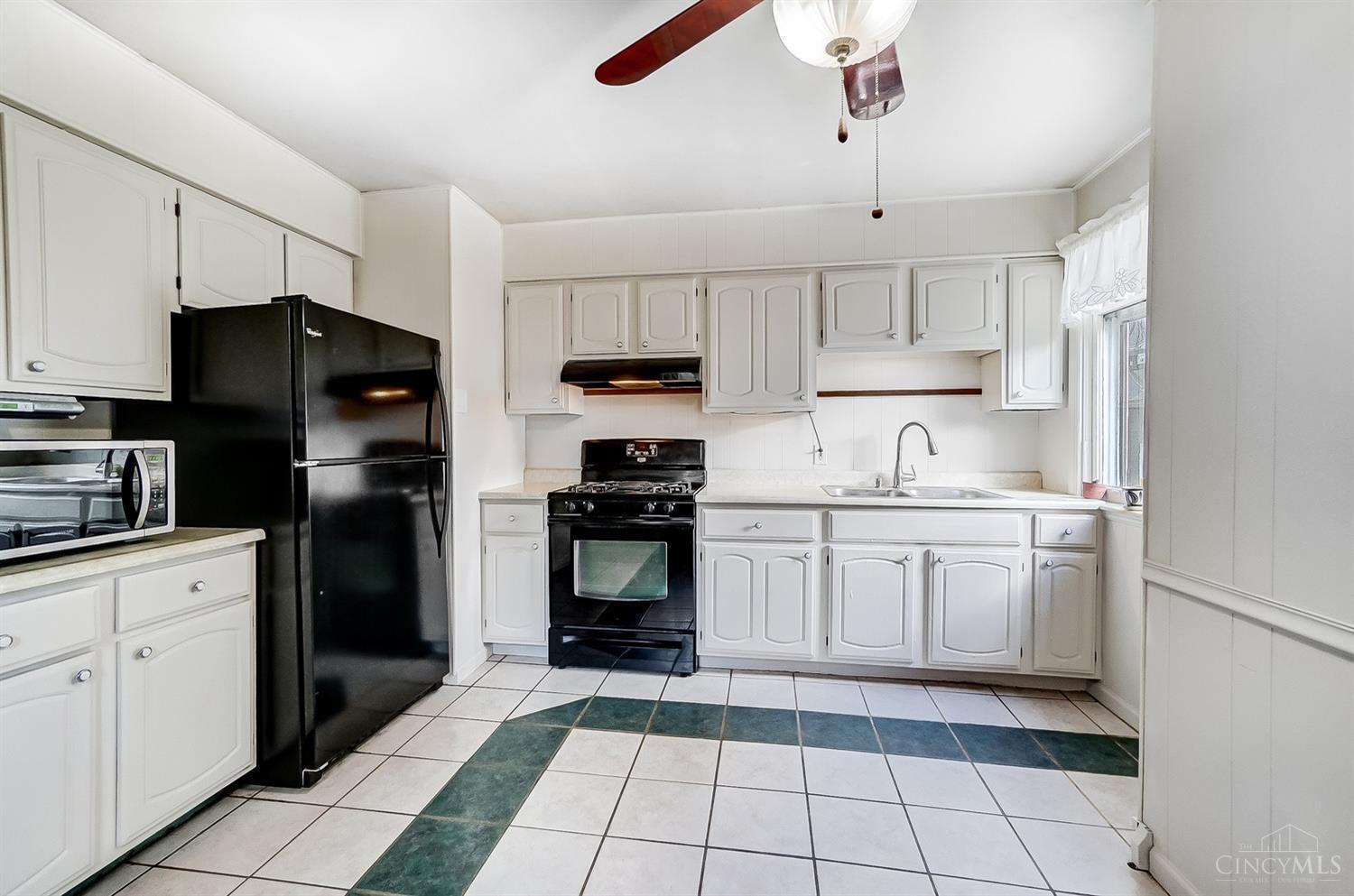 8128 Woodbine Avenue