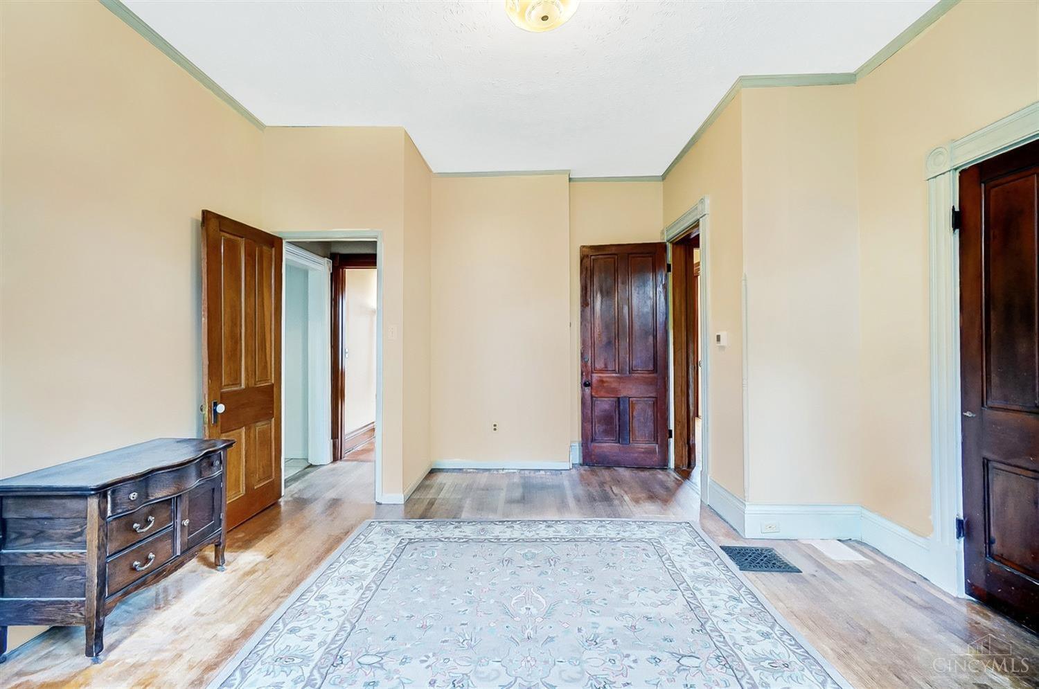 8128 Woodbine Avenue
