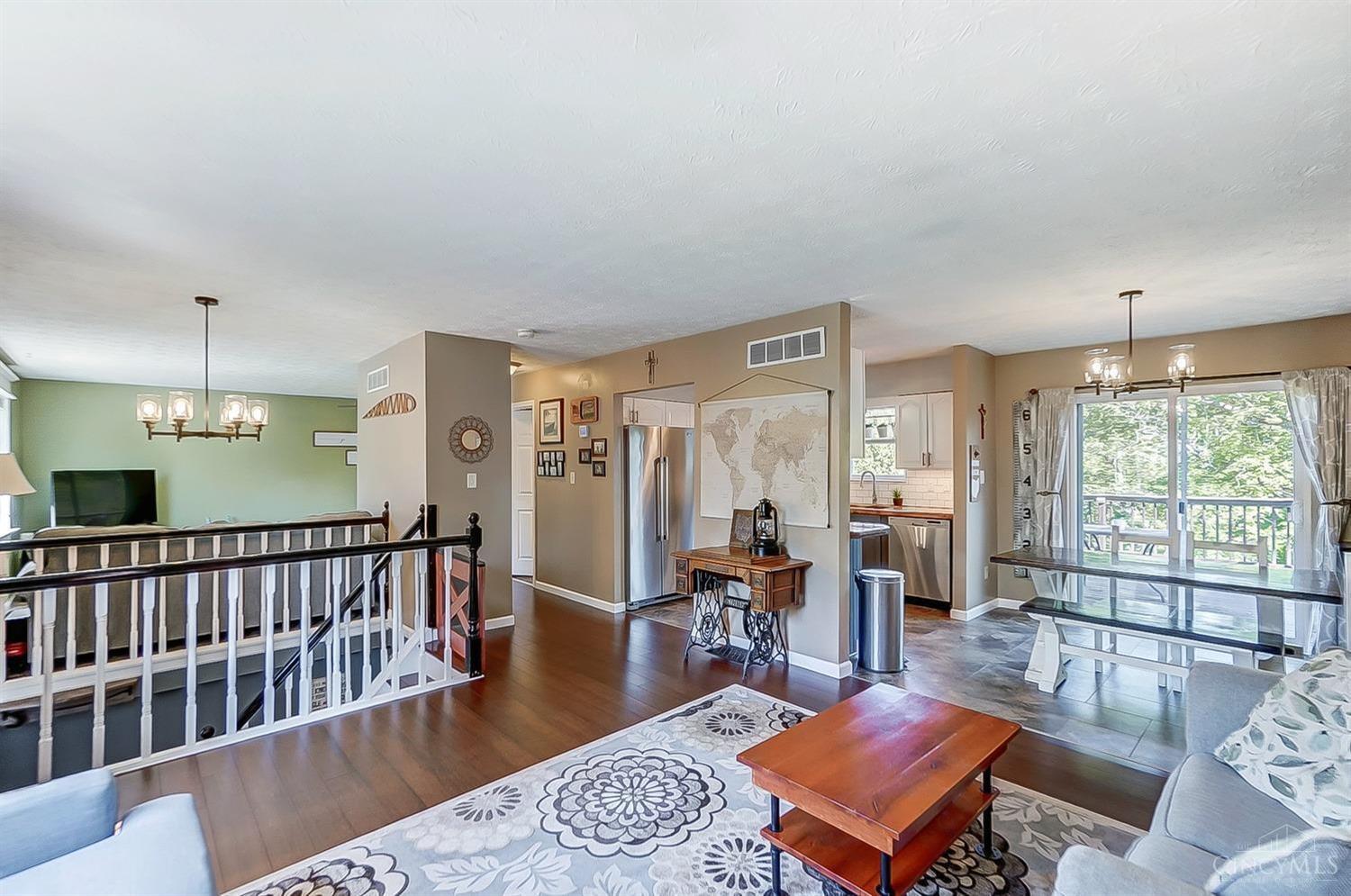 8669 Enchanted Way