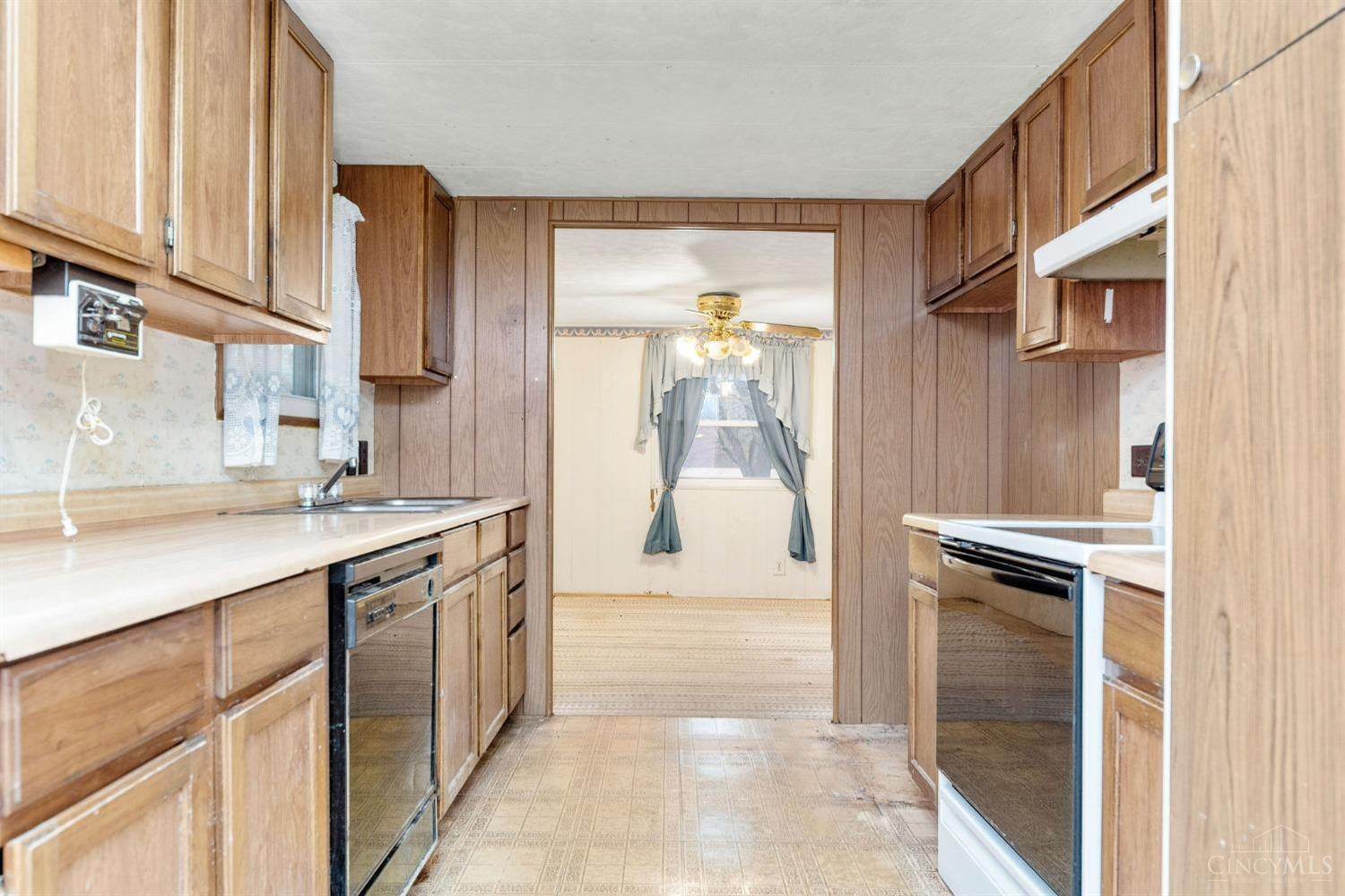7356 Staten Road