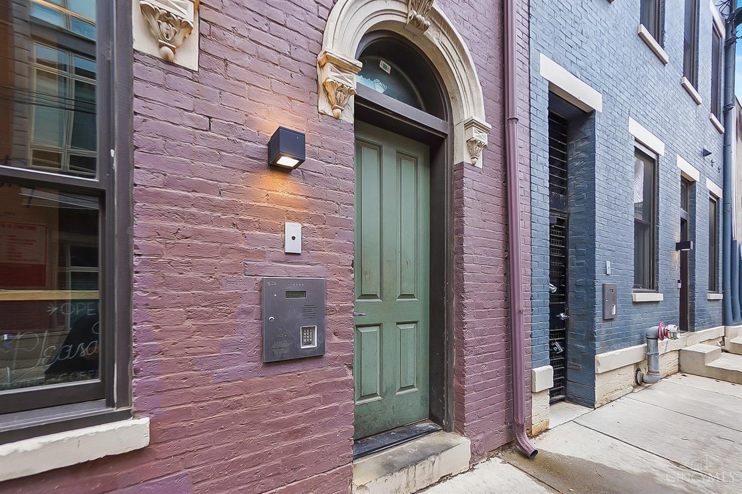 118 W Fifteenth Street 183