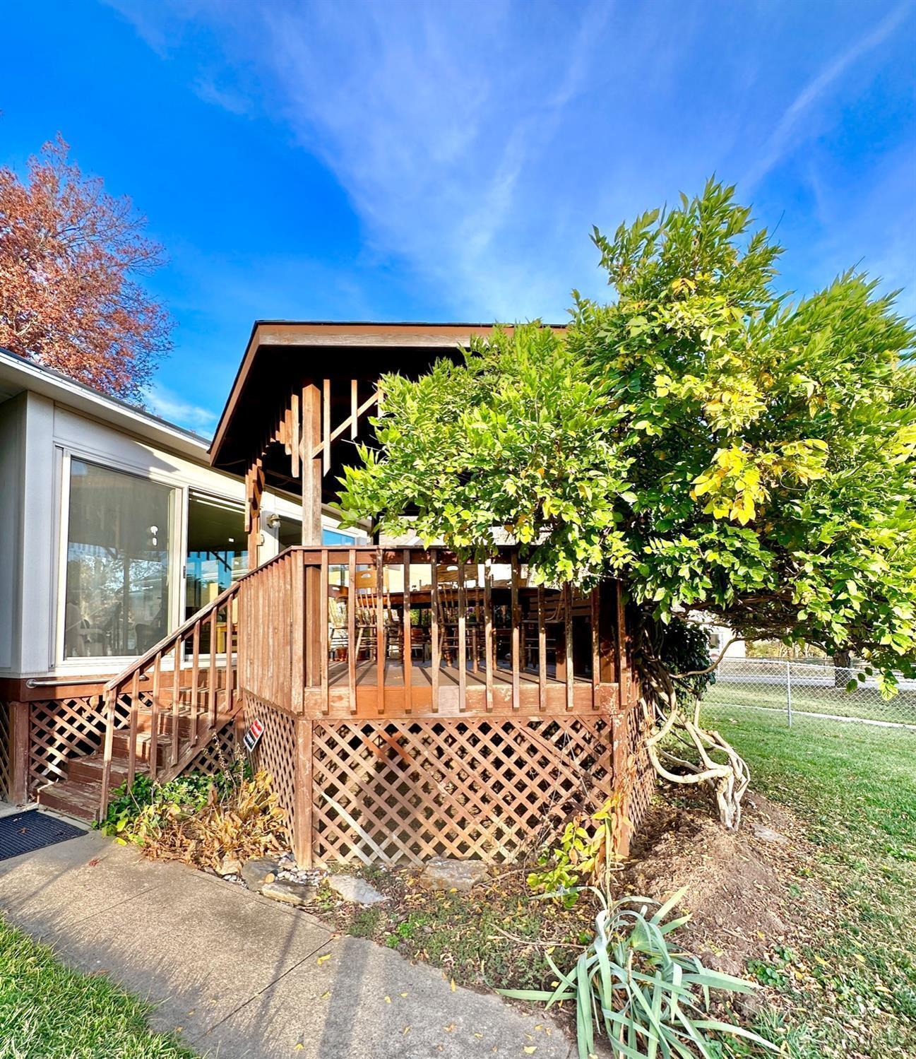 1439 Hill Avenue