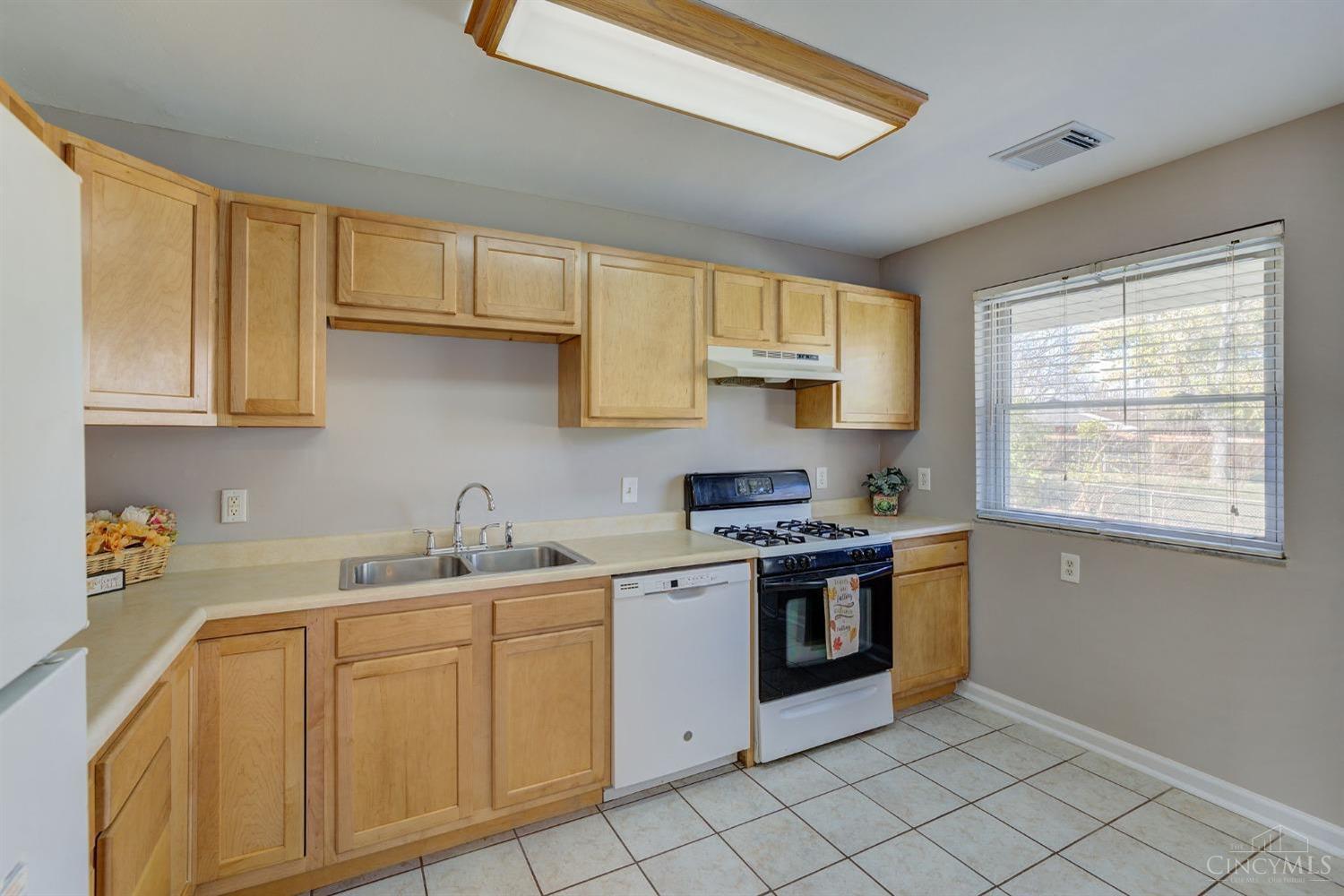 238 Diston Lane