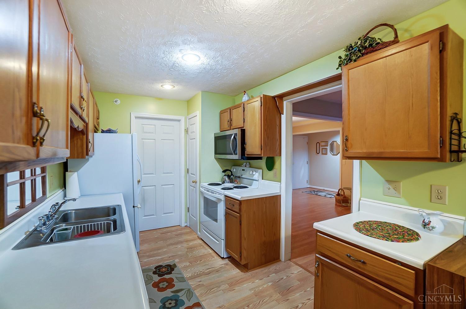 4320 Regency Ridge Court 204