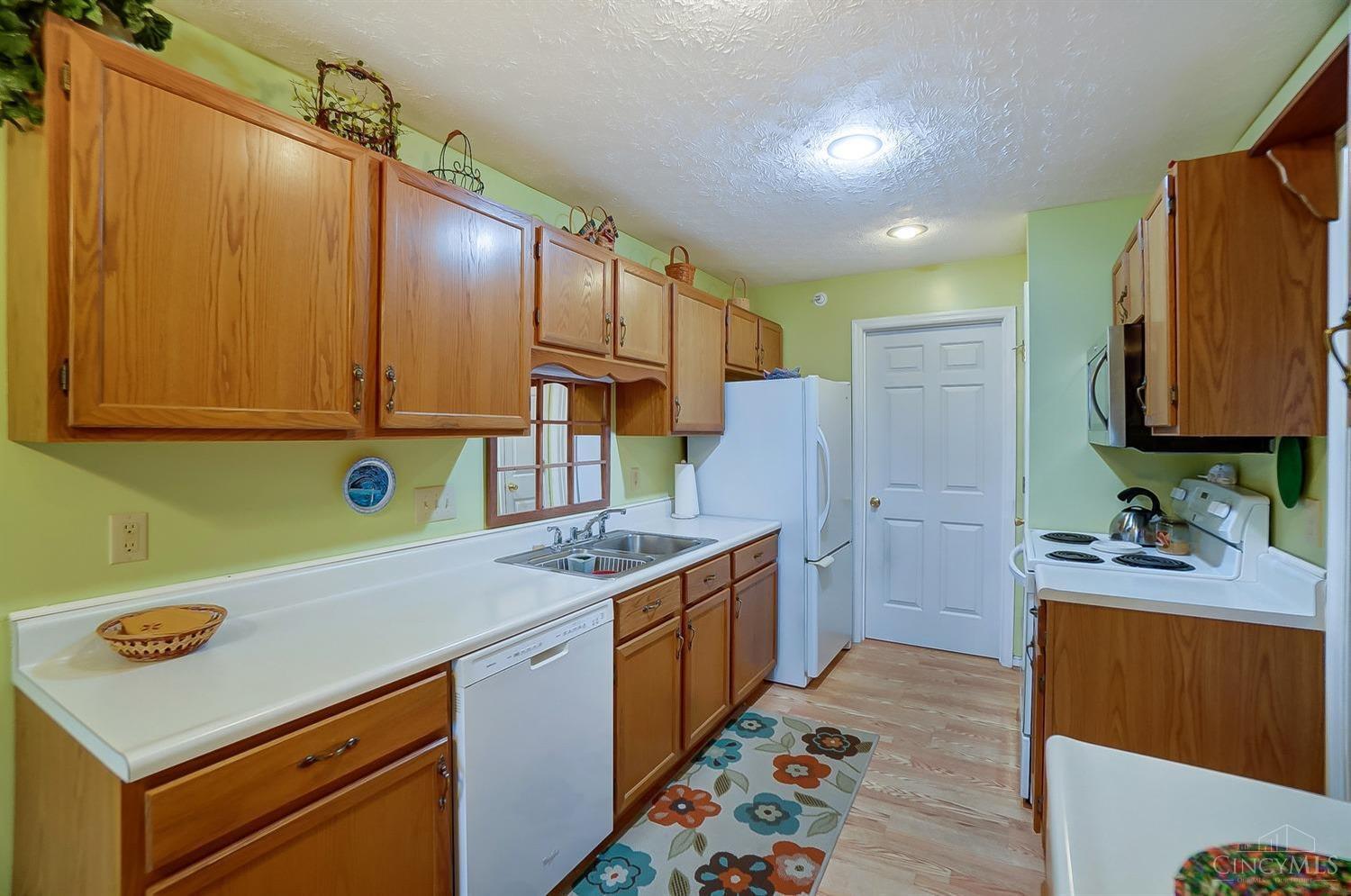 4320 Regency Ridge Court 204