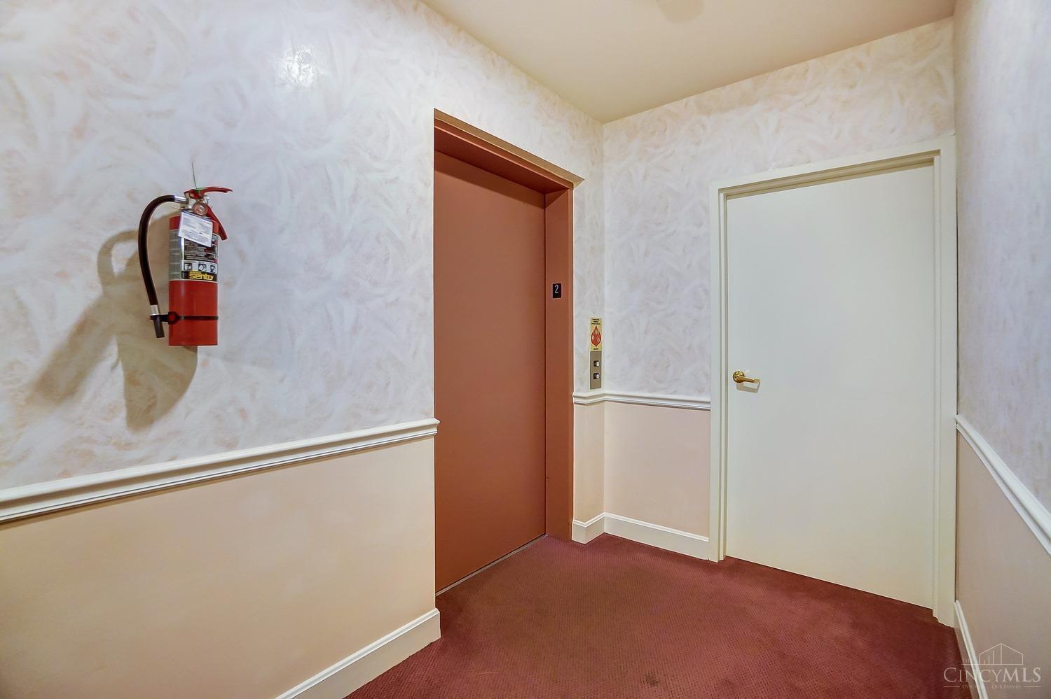4320 Regency Ridge Court 204