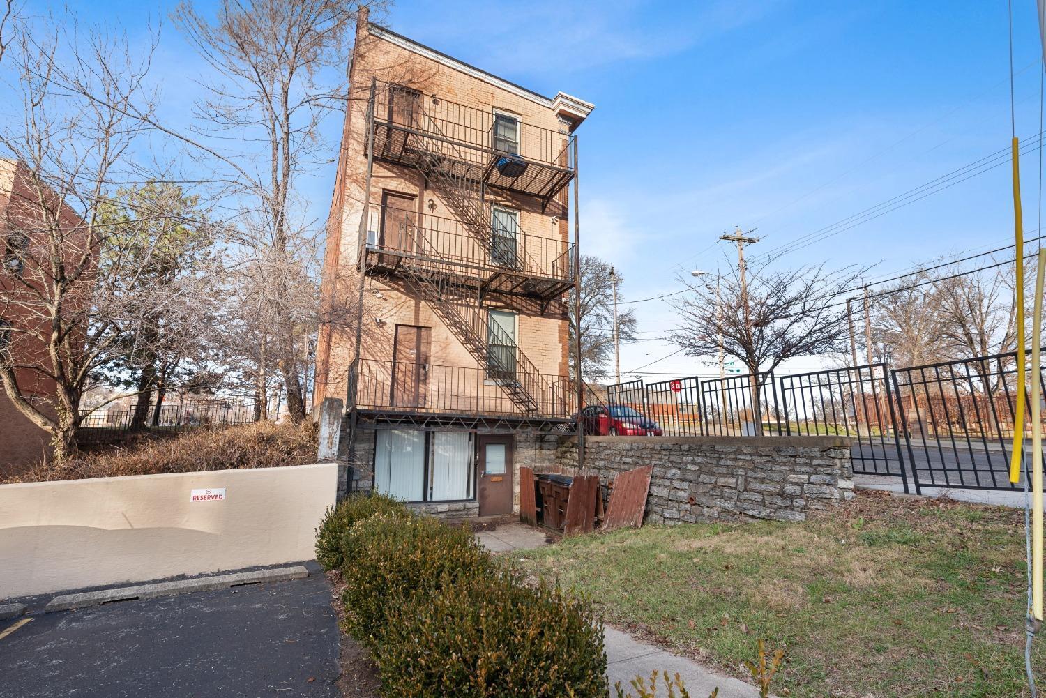 803 Windham Avenue