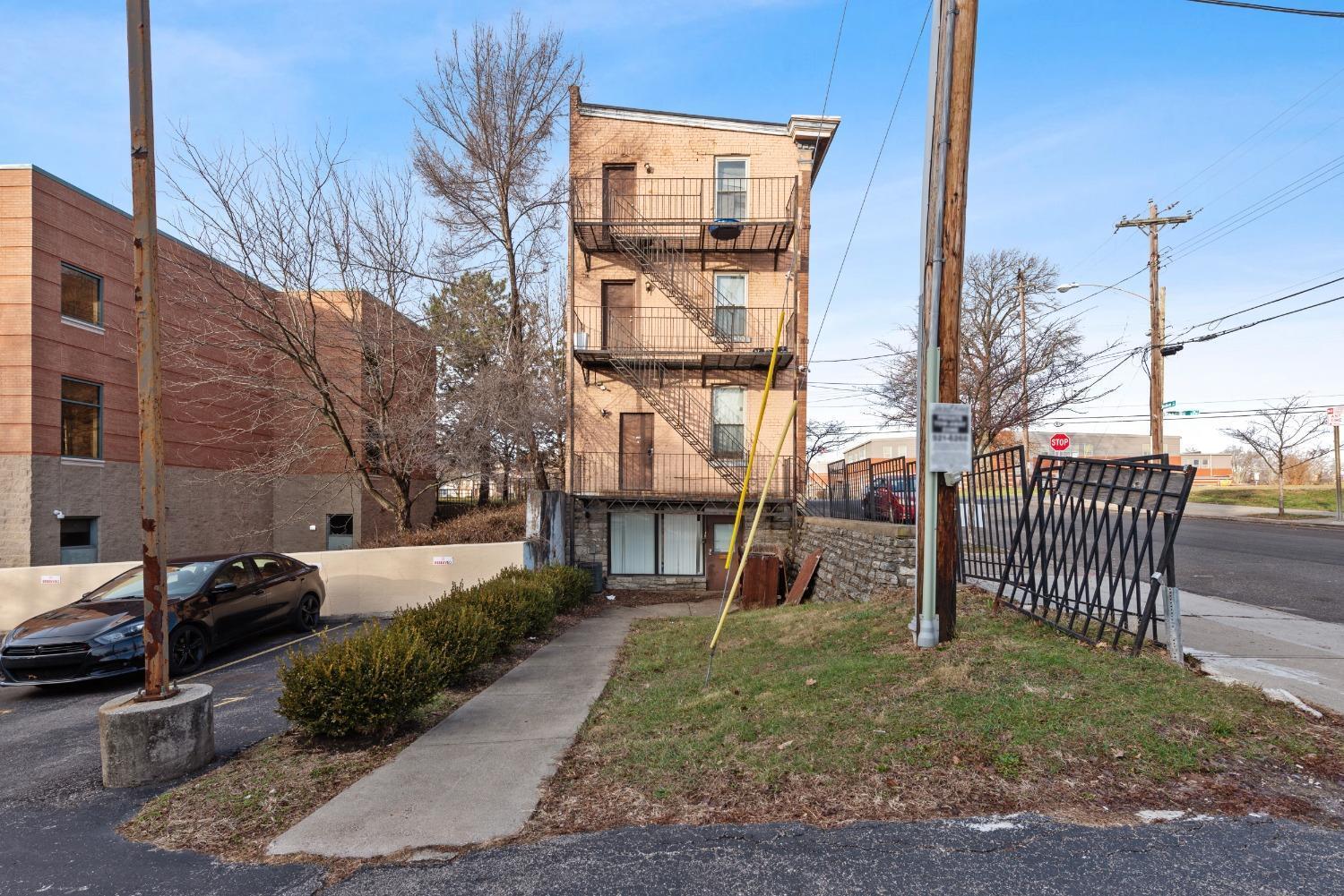 803 Windham Avenue