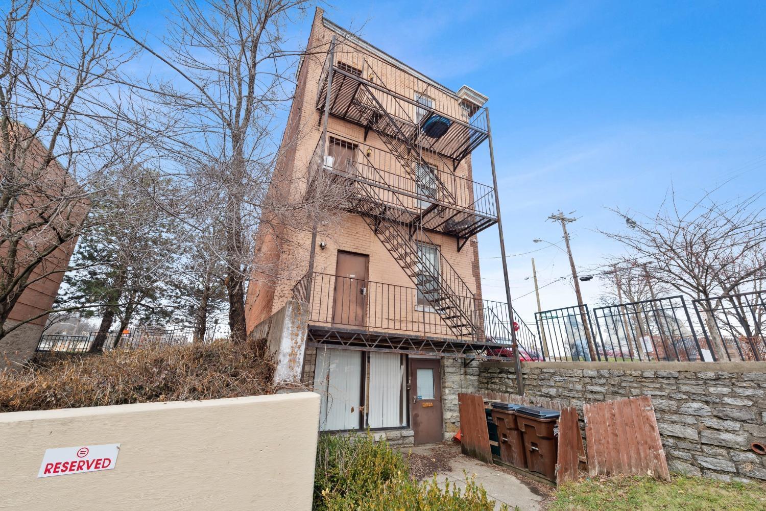 803 Windham Avenue